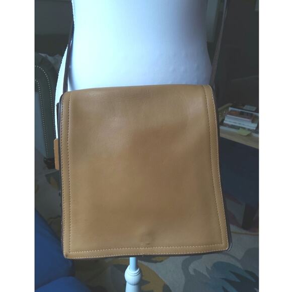 Vintage Coach Monterey flap crossbody bag tan leather timeless minimalist chic - Picture 1 of 12